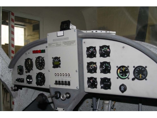 Kokpit samolotu 3XTrim SP-SKTS