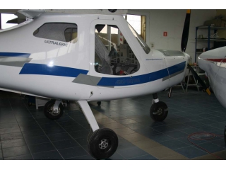 Samolot 3XTrim SP-SKTS na hali montażowej